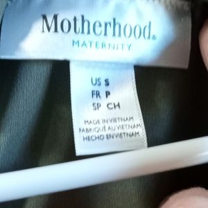 Motherhood long sleeves shirt